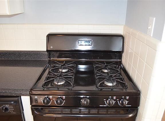 5th image of 611 Marshfield Dr