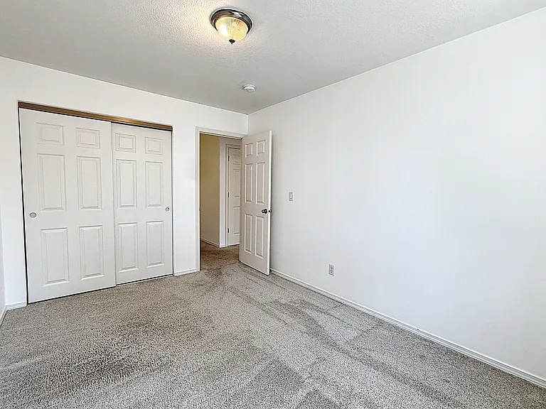 8807 N Tyndall Ave — Photo 13