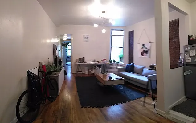 Rented by Signature Property Realty | media 10