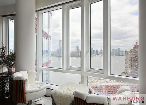 Rented by Warburg | media 4