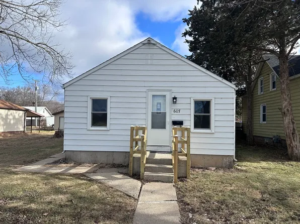 607 15th Ave, Rock Falls, IL 61071