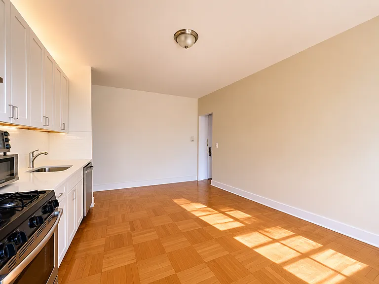 200 Sterling Pl #3D — Photo 7