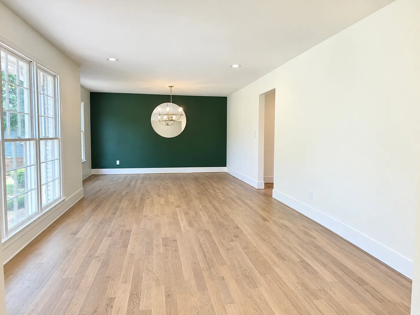 4 bed, 2966 sqft, $3,900 — Photo 3