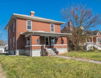 672 E Market St, Harrisonburg, VA, 22801
