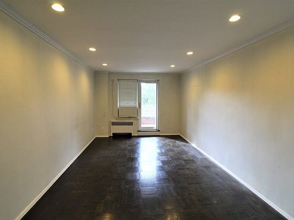 3rd image of 4499 Henry Hudson Pkwy APT 4D