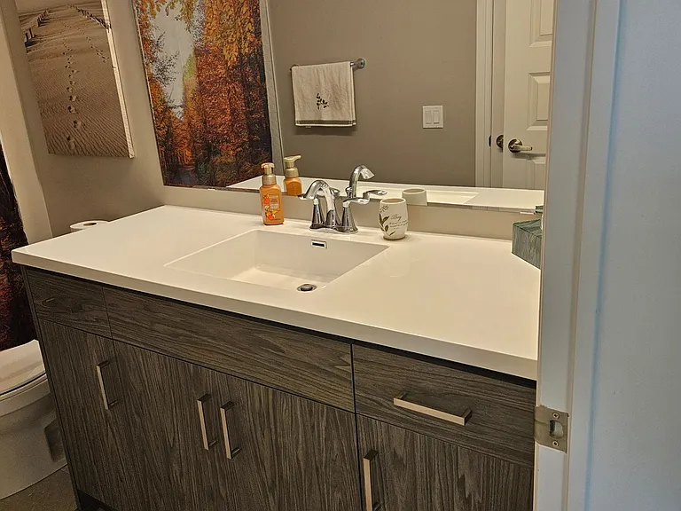 95 Dundas St W #116 — Photo 4
