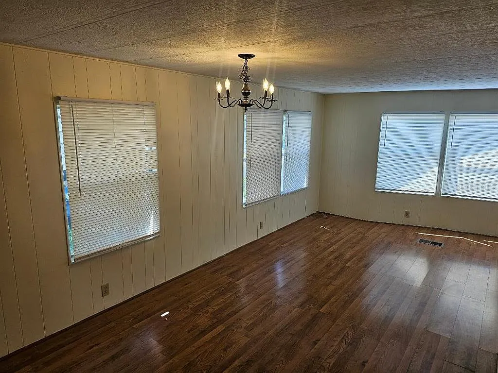 2 bed, 2.0 bath, 920 sqft, $1,400 — Photo 4
