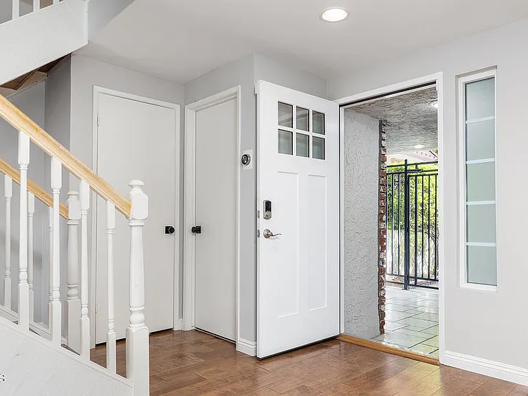 781 Starlight Heights Dr — Photo 2