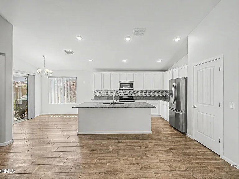 1779 E Elegante Dr — Photo 17