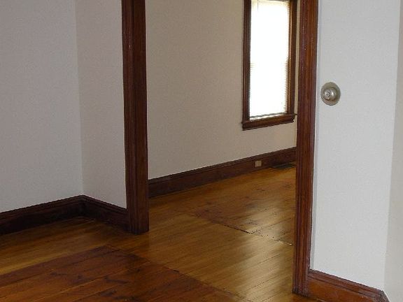 2nd image of 158 Lincoln St