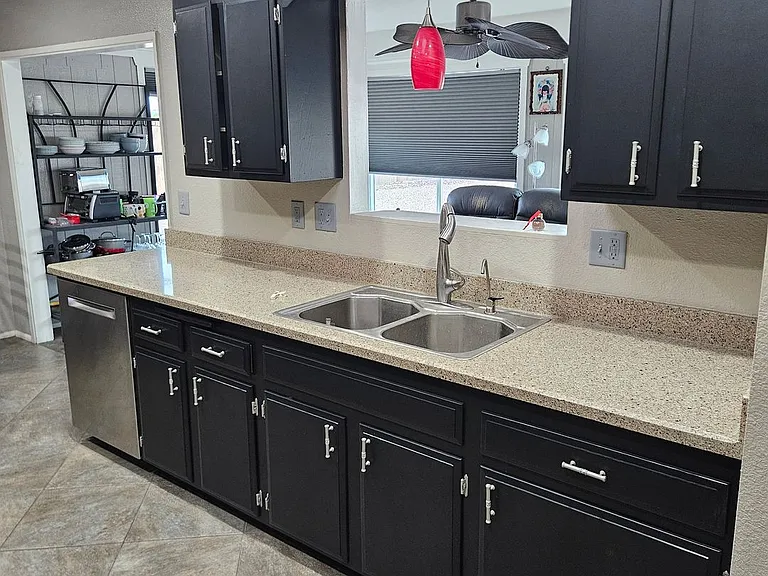 9426 W Arrowhead Dr — Photo 4