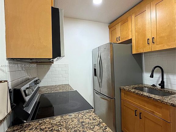 2nd image of 2 Crossings Cir APT H