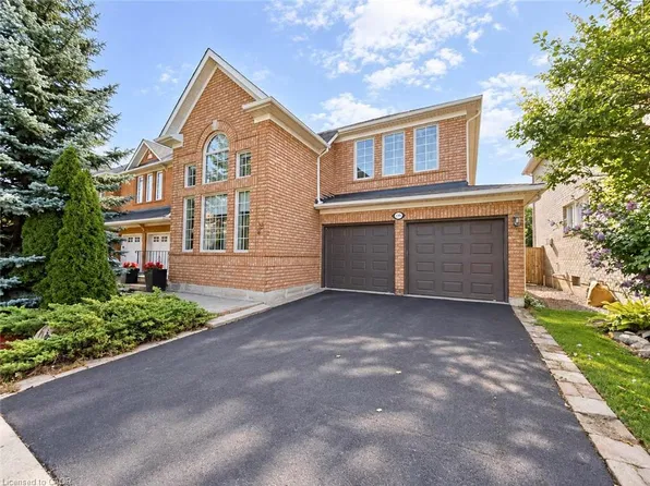 1396 Thorncrest Cres, Oakville, ON L6M 3Y9