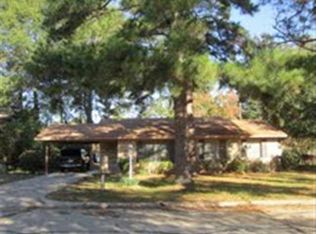 15 Tulip Dr, Texarkana, TX 75503