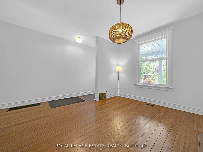 101 Silver Birch Ave — Photo 8