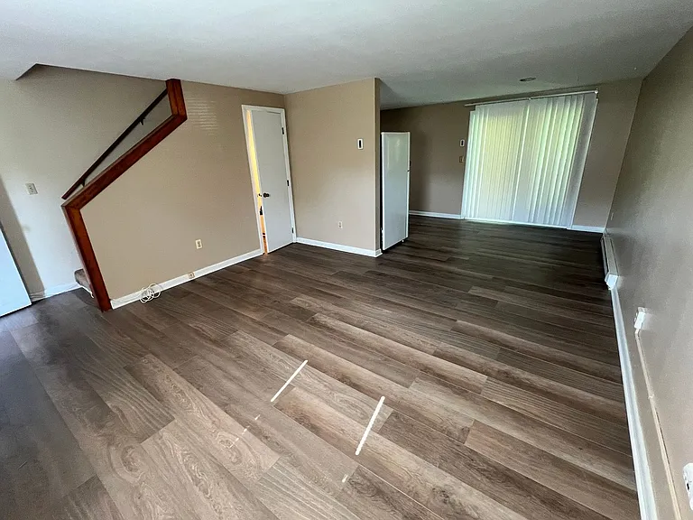 22 Hadley Road — Photo 2