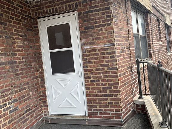 3rd image of 6939 Yellowstone Blvd APT 503