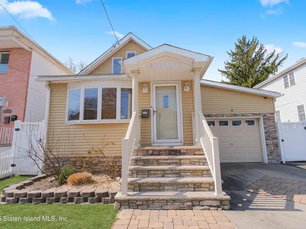 64 Whitman Ave, Staten Island, NY 10308