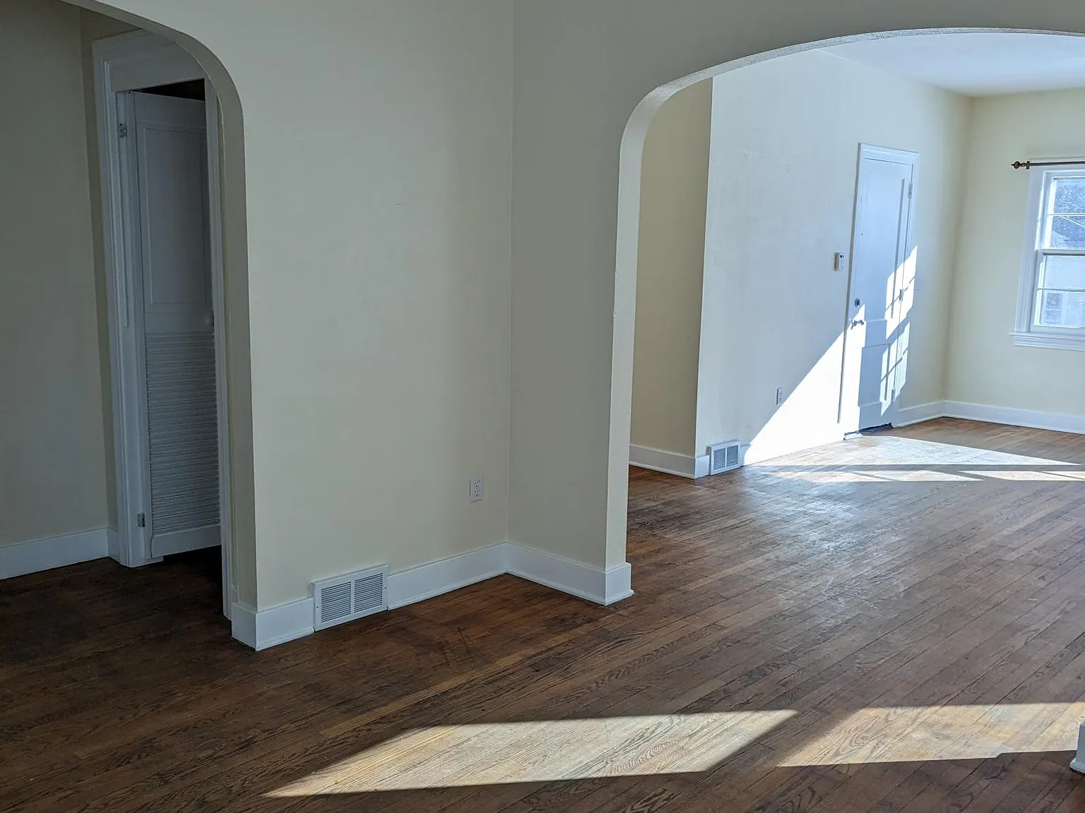 4 bed, 1.5 bath, 1500 sqft, $825 — Photo 4