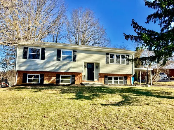 3801 Old Stevens Rd NW, Roanoke, VA 24017