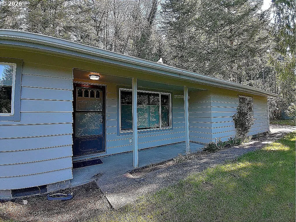 3 bed, 1189 sqft, $2,500 — Photo 2