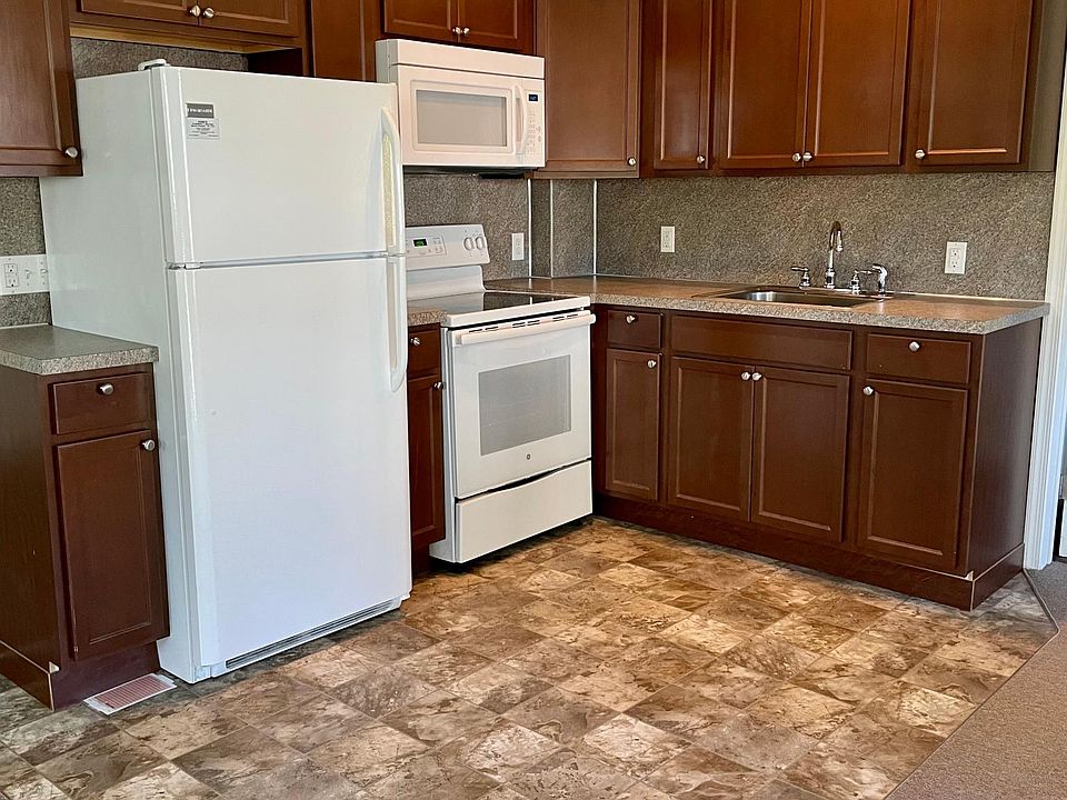 Kitchen, completely remodeled in 2018.