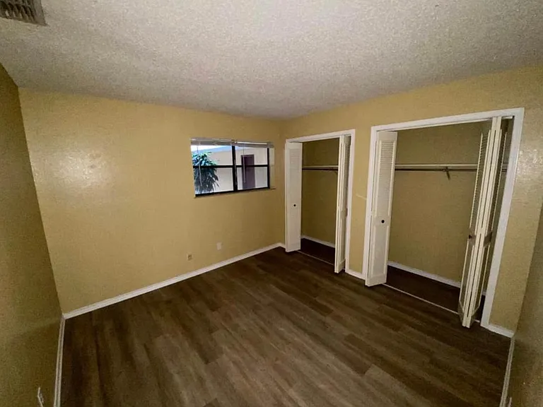 401 Jose Marti Blvd — Photo 2