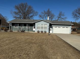 3017 Clark St, Charles City, IA 50616
