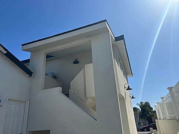3rd image of 8909 Swinton Ave #1