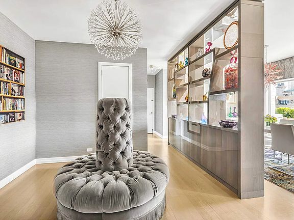 4th image of 535 E 86th St #Penthouse B