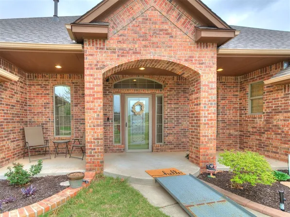 10801 NW 118th Pl, Yukon, OK 73099