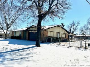 32112 E 721st Rd, Wagoner, OK 74467