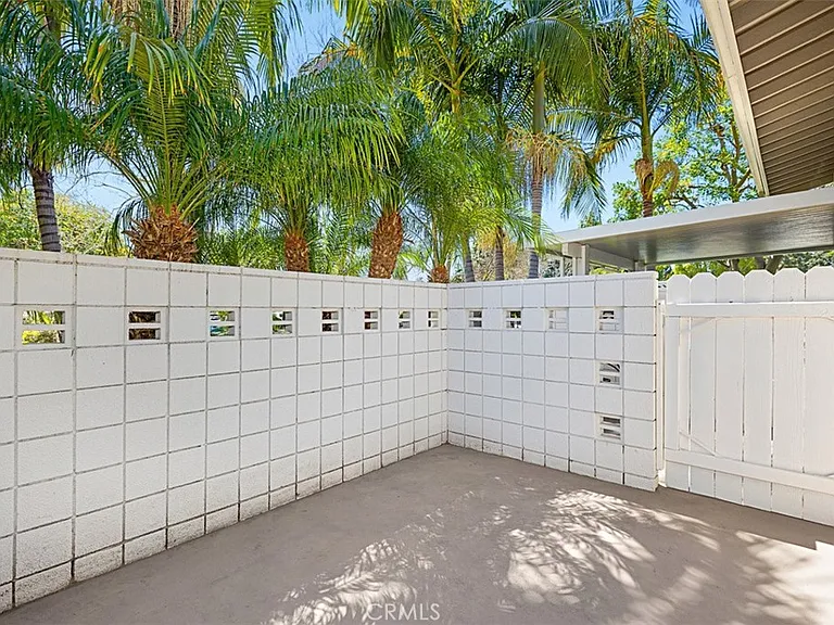 480 Calle Cadiz #B — Photo 31