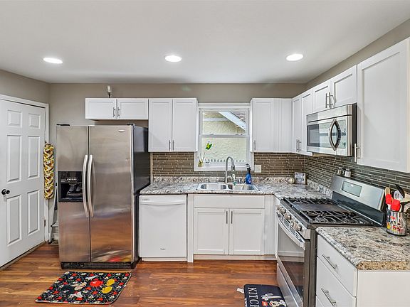 5th image of 3943 12th St