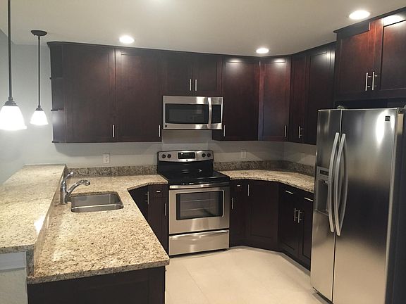 3rd image of 273 Boundary Blvd Unit A