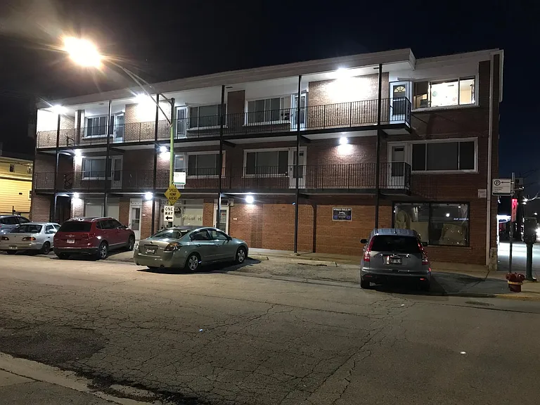 3956 N Oconto Ave — Photo 1