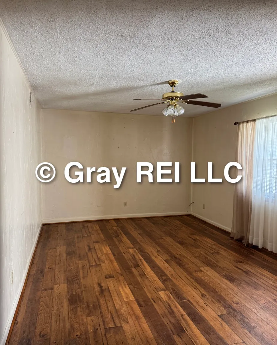 2 bed, $850 — Photo 1