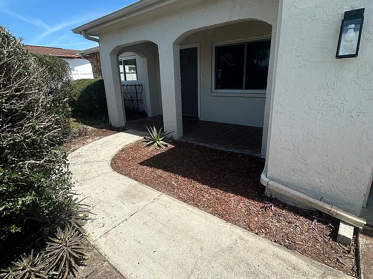 9828 Woodstock Ln — Photo 2