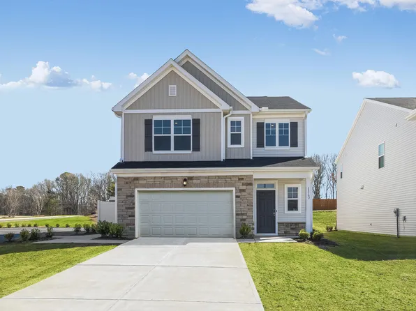 214 N Finley Landing Pkwy, Smithfield, NC 27577