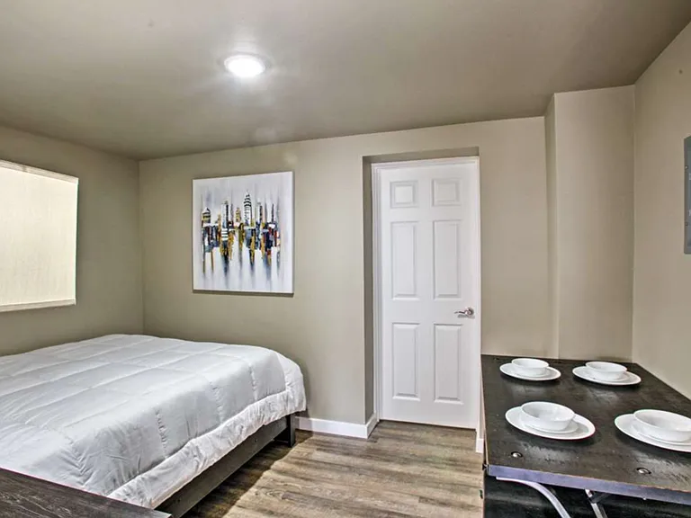 10625 E Trent Ave — Photo 5