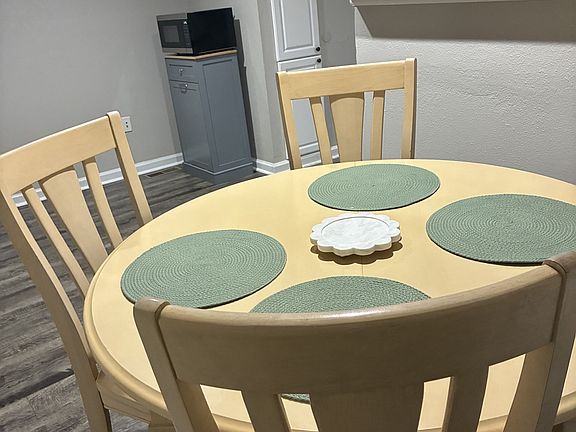 4th image of 4418 N Cypress Ave #2