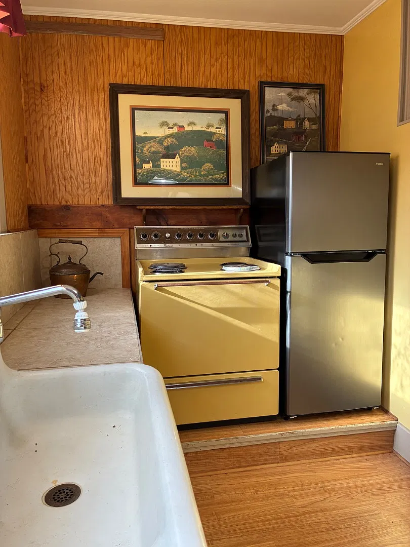 424 W Market St — Photo 2