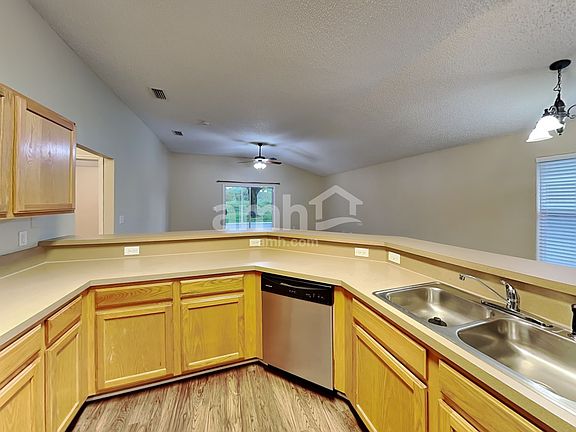 4th image of 872 Oak Arbor Cir