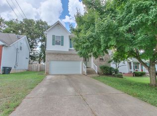 1714 University Dr, Columbia, TN 38401