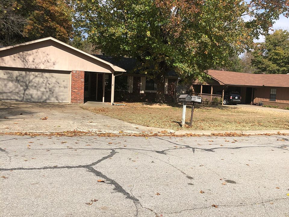 Front entry into garage