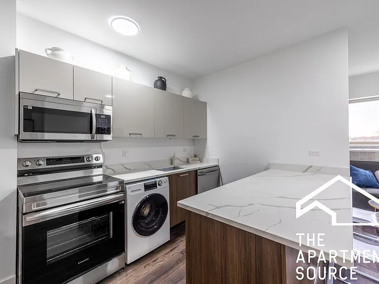 1556 W Hollywood Ave #3 — Photo 13