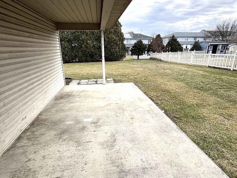 152 Lantern Ln — Photo 30