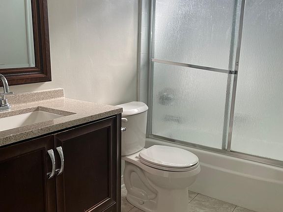 4th image of 1435 S Bundy Dr APT 9