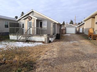 4804 49th St, Calmar, AB T0C0V0