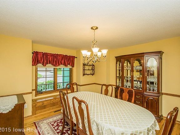 5th image of 4955 Copper Creek Dr